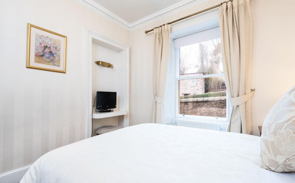 Sunbank House Metro Hotel