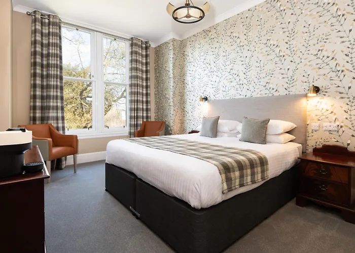 Sunbank House Metro Hotel